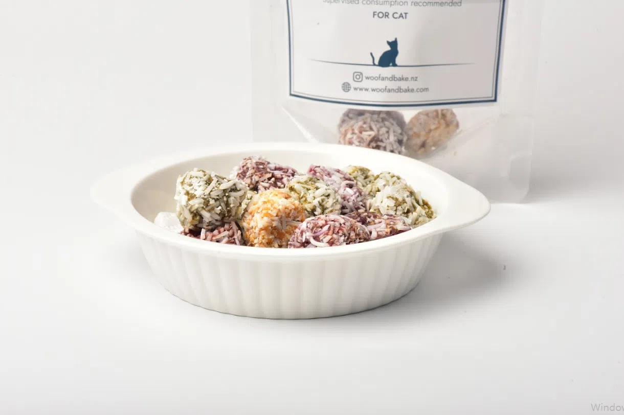 Chicken Kumara Snow Ball 80g - Image 2